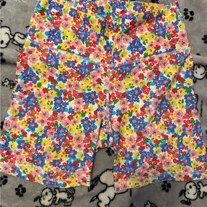 3/$21 Old Navy Colorful Floral 5” Shorts Medium